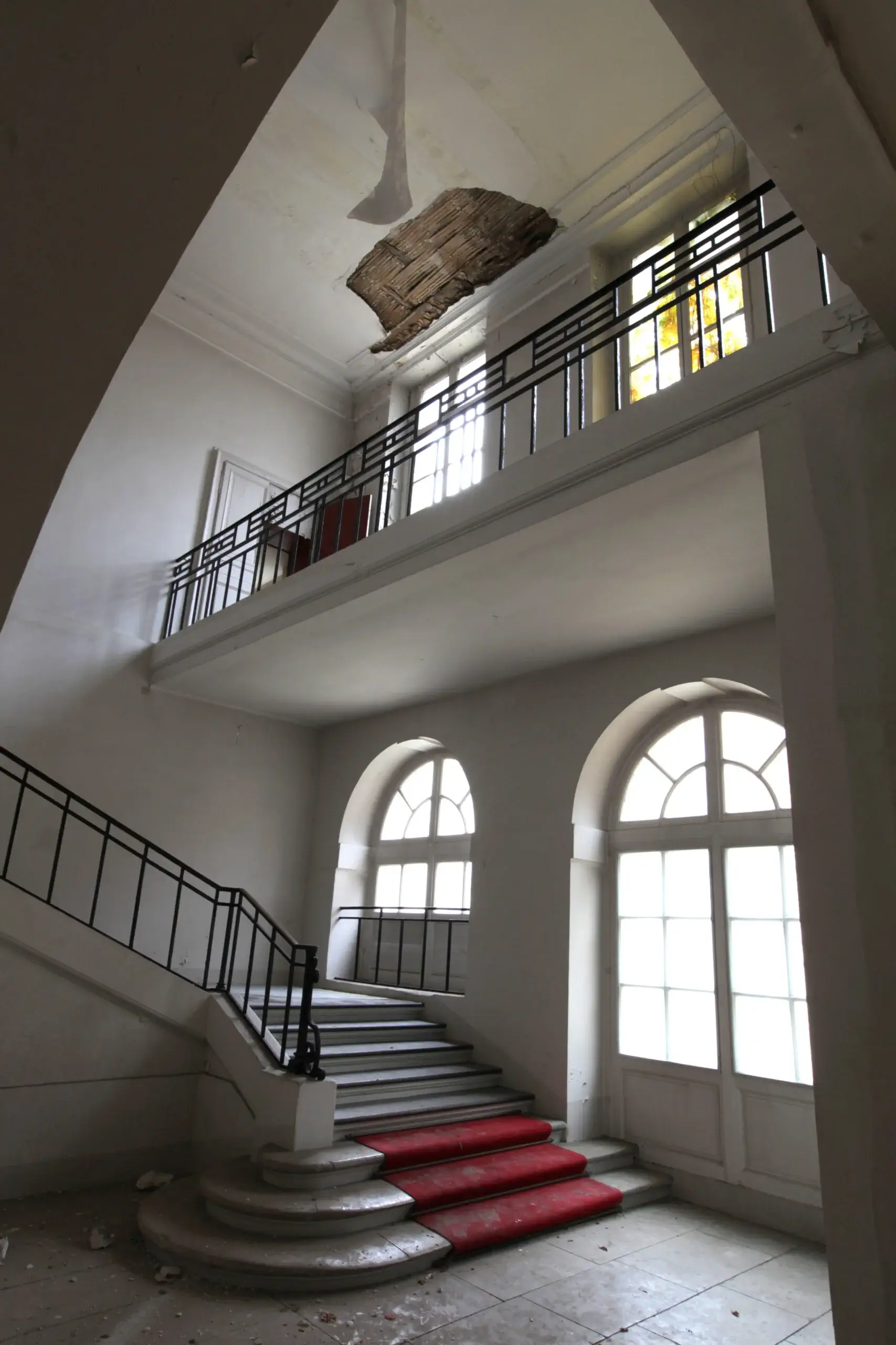 Intérieur escalier avant travaux Versailles